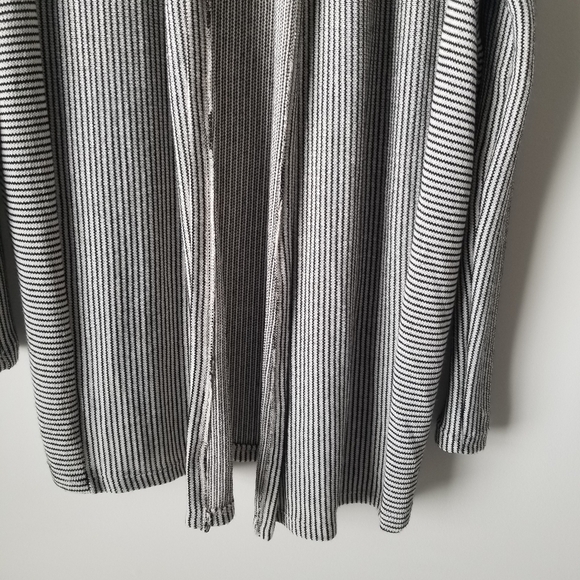 Sunday in Brooklyn Long Sleeve Striped Knit Open Cardigan Black/White Size S - Picture 12 of 12